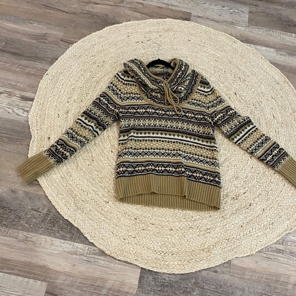 Kensie sweater size small